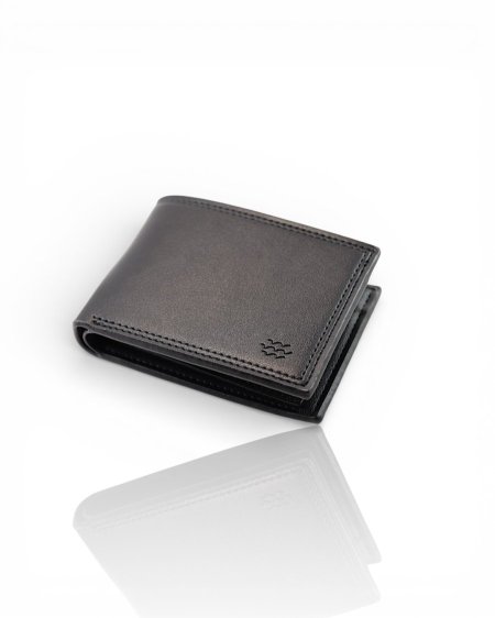 محافظ رجالية من الجلد الطبيعي